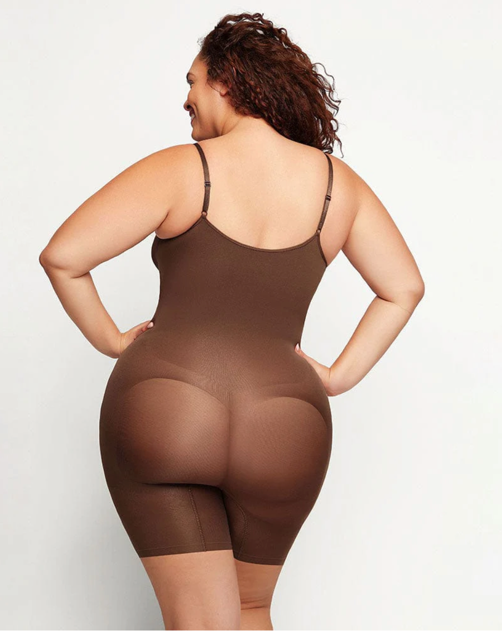 Irina - Shapewear Full Body: Onzichtbare ondersteuning voor een Slanker en Gladder Silhouet, Open Kruis