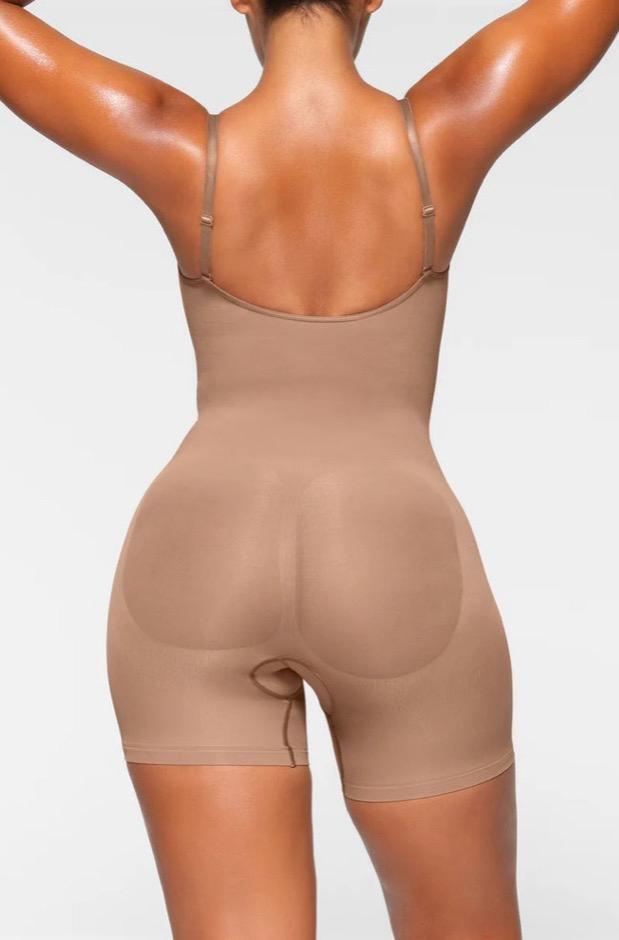 Irina - Shapewear Full Body: Onzichtbare ondersteuning voor een Slanker en Gladder Silhouet, Open Kruis