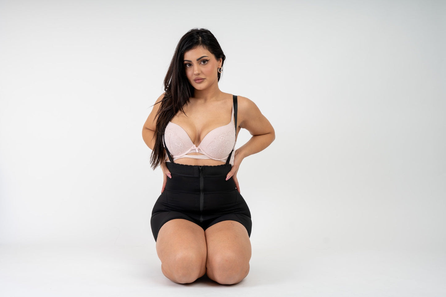 Eva - ‘BBL Shapewear’ Uitneembare heup vullingen - Rits Sluiting - Push up Effect - Zandloper Figuur, Open Kruis