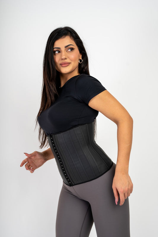 Waist trainer - skims - shapewear 